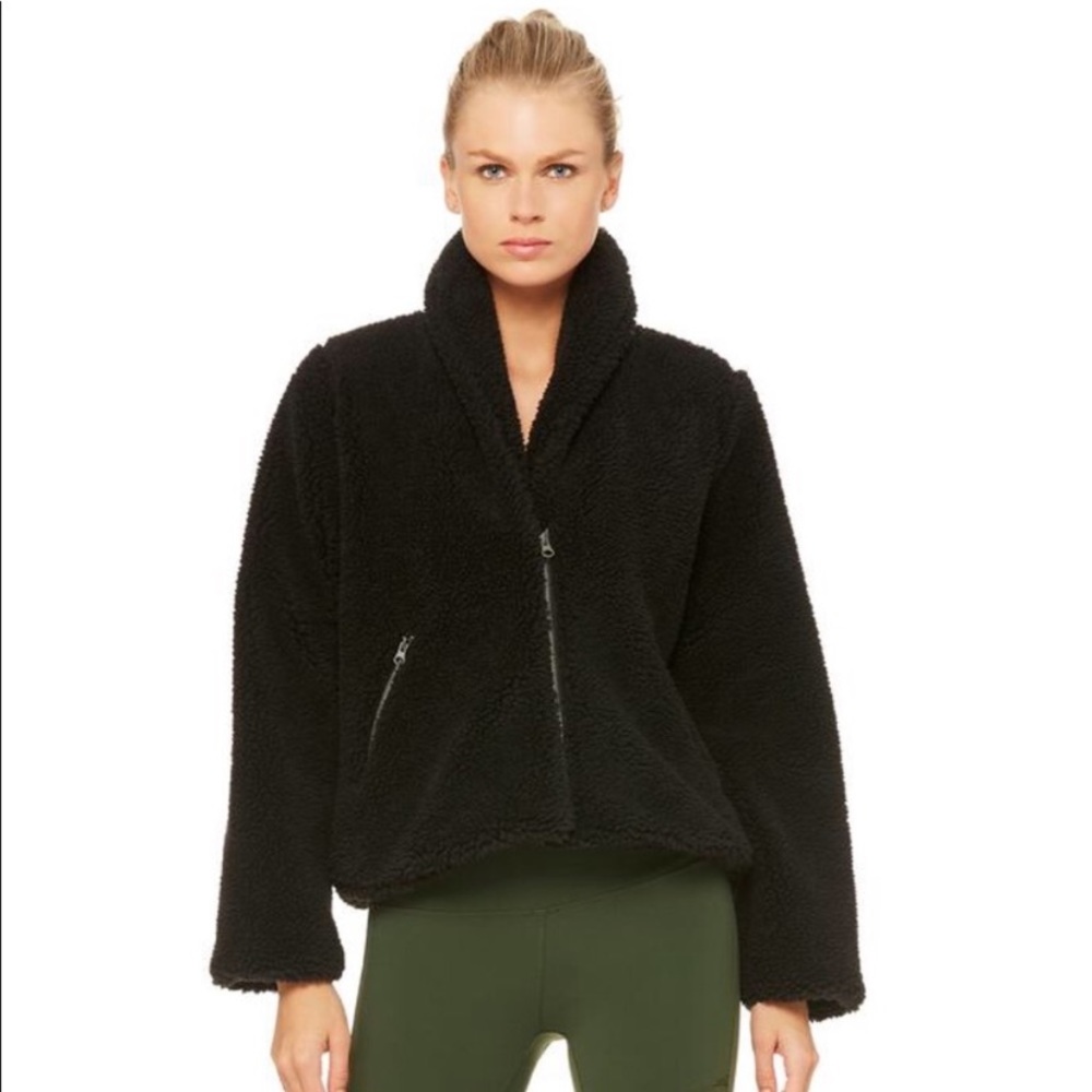 Alo Yoga Cozy Up Sherpa Jacket